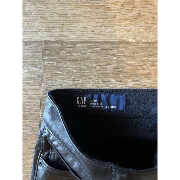 GAP Womens Mid Rise True Skinny VEGAN LEATHER Black Size 12/31R Pants - Picture 3 of 3